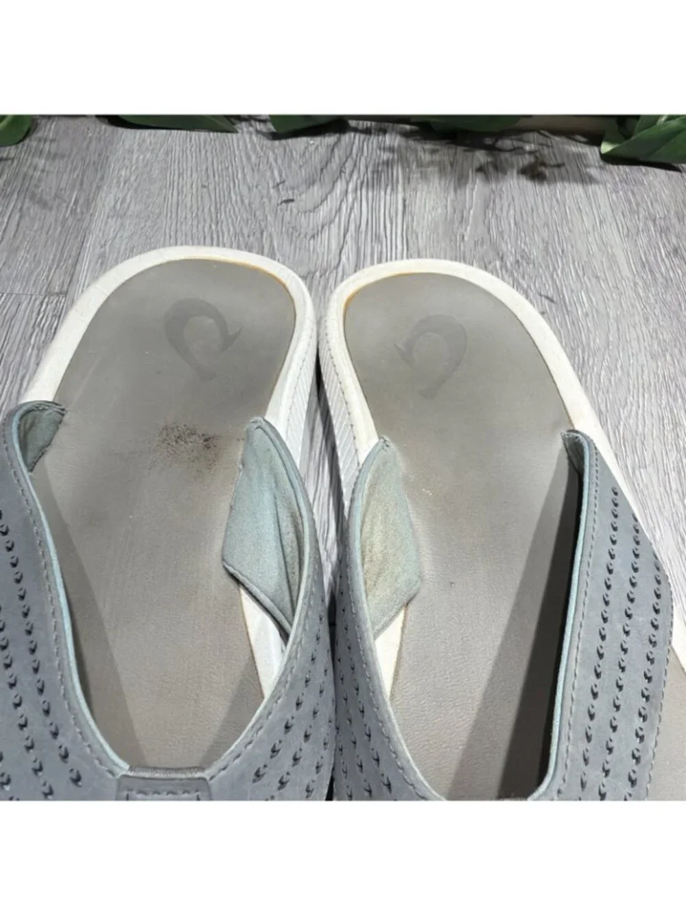 OluKai Ulele Sandals Mens Size 14 Gray Slip On Flip Flop Beach Casual Travel